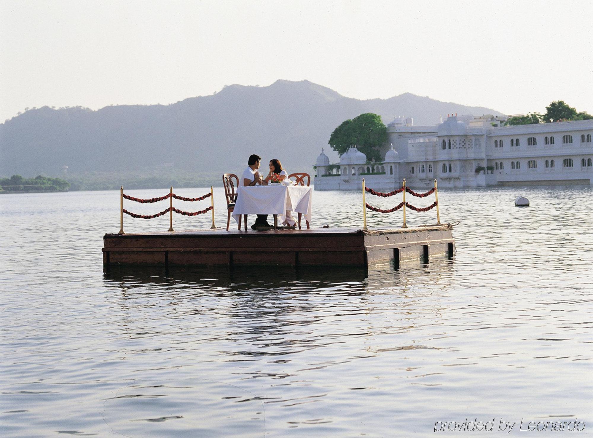 Taj Lake Palace Udaipur Étterem fotó